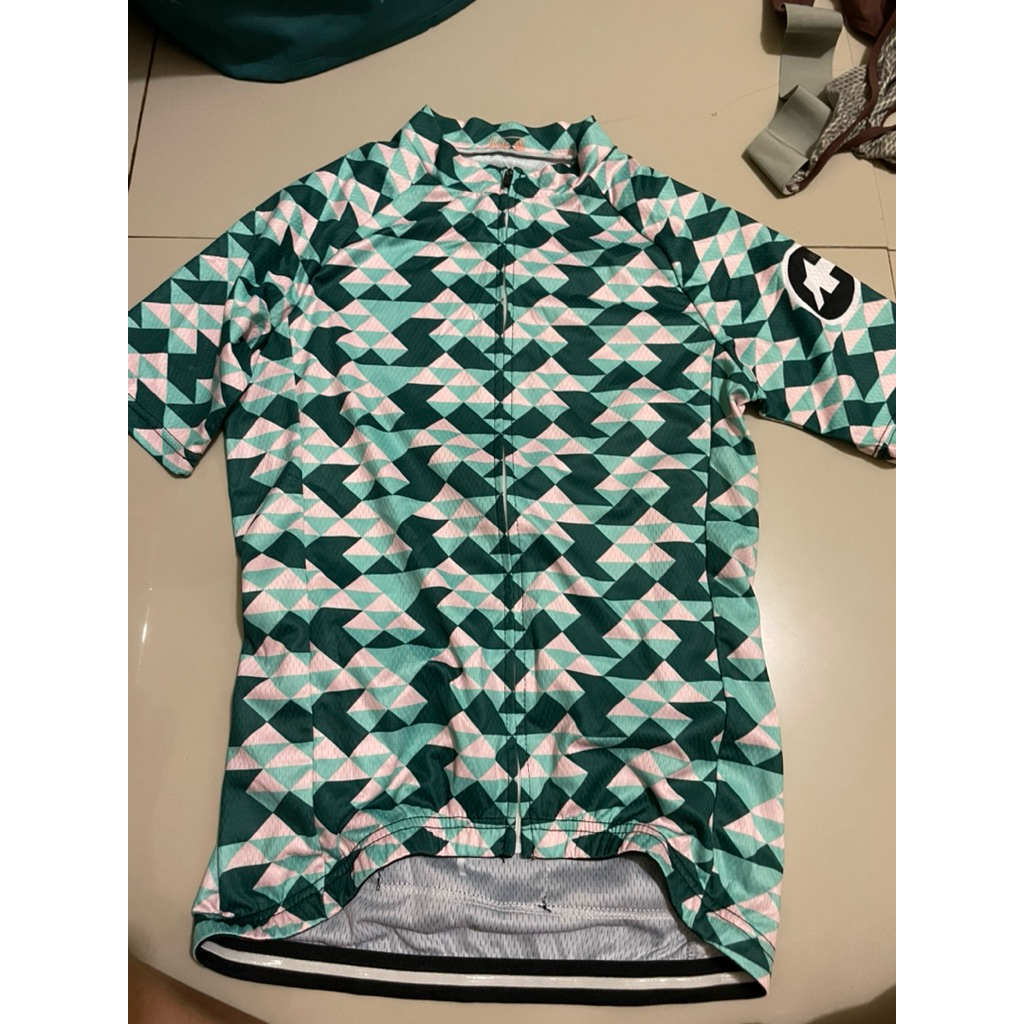 Jersey sepeda Hurricane second