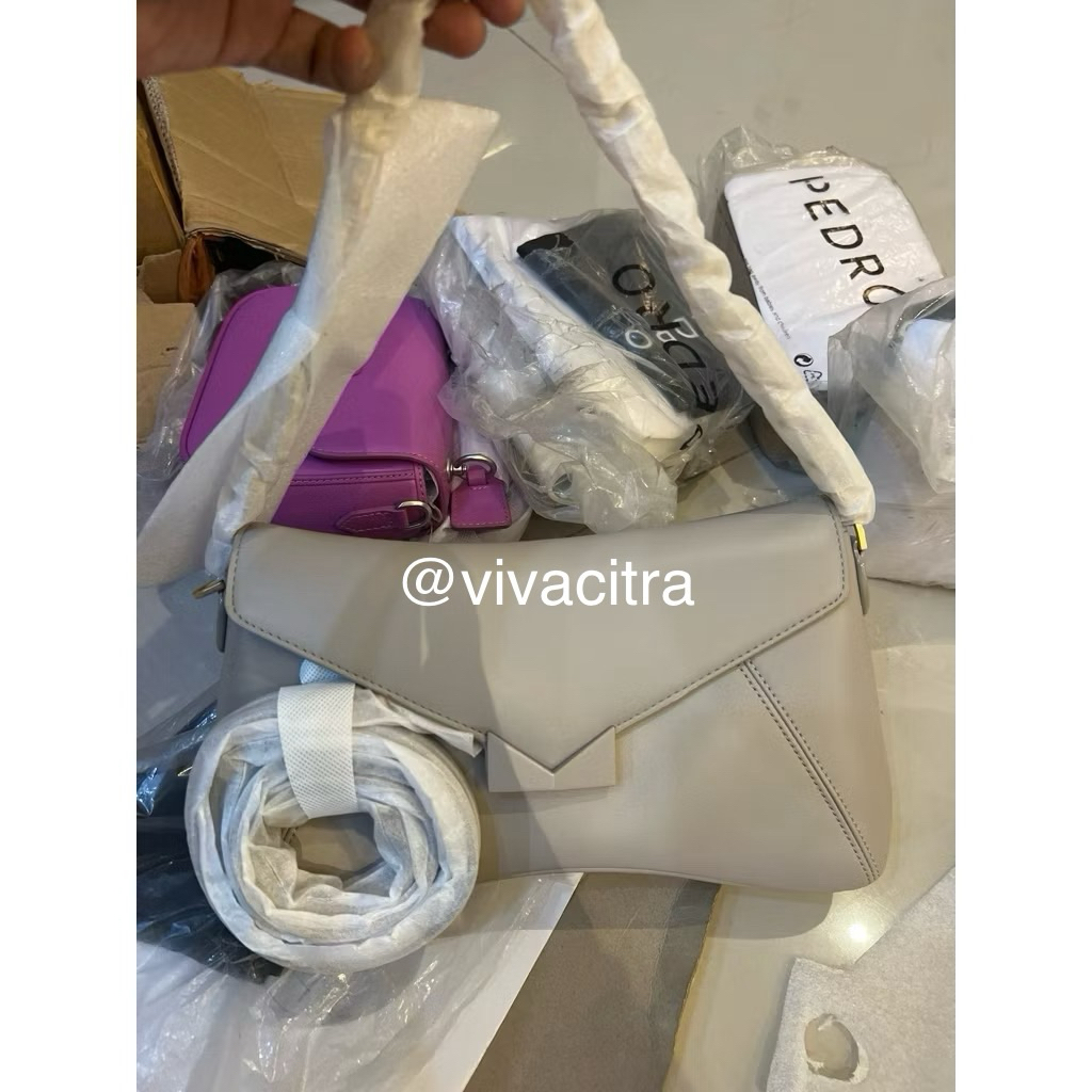 TAS PEDRO CEWEK READY NEW SALE ORIGINAL MALL 