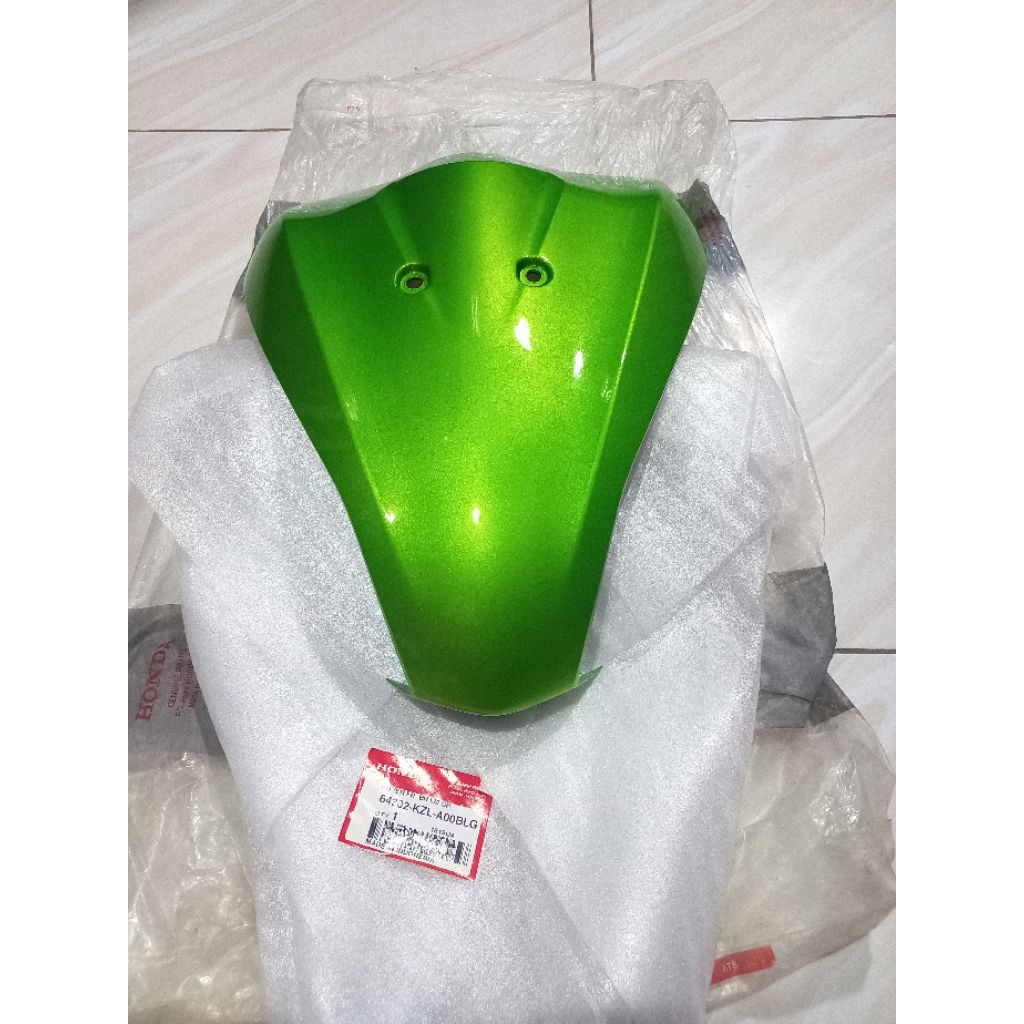 Panel Tameng Dasi Dada Depan Honda Spacy Hijau Original AHM 64302-KZL-A00BLG