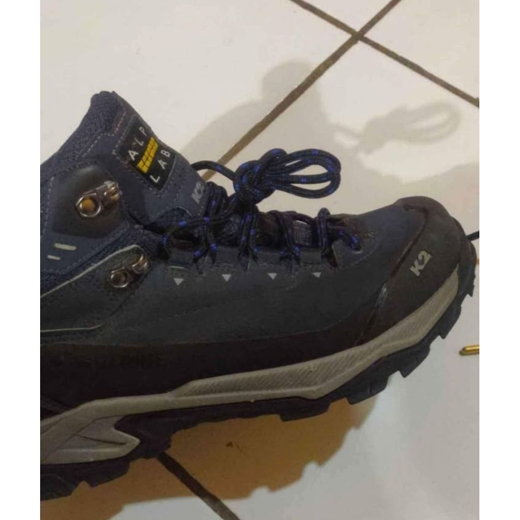 sepatu gunung hiking tracking k2 biru bekas size 39