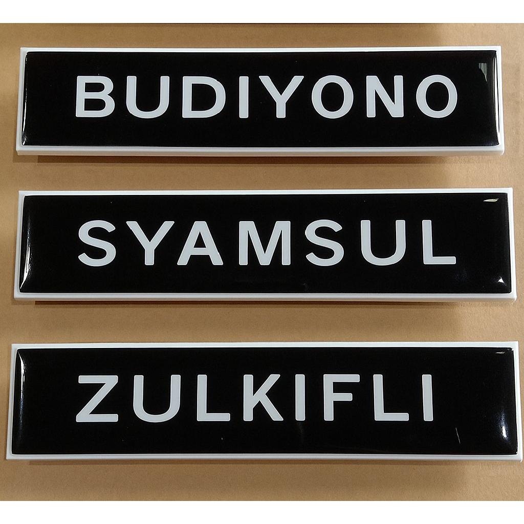 

Nametag aktilik resin +magnet