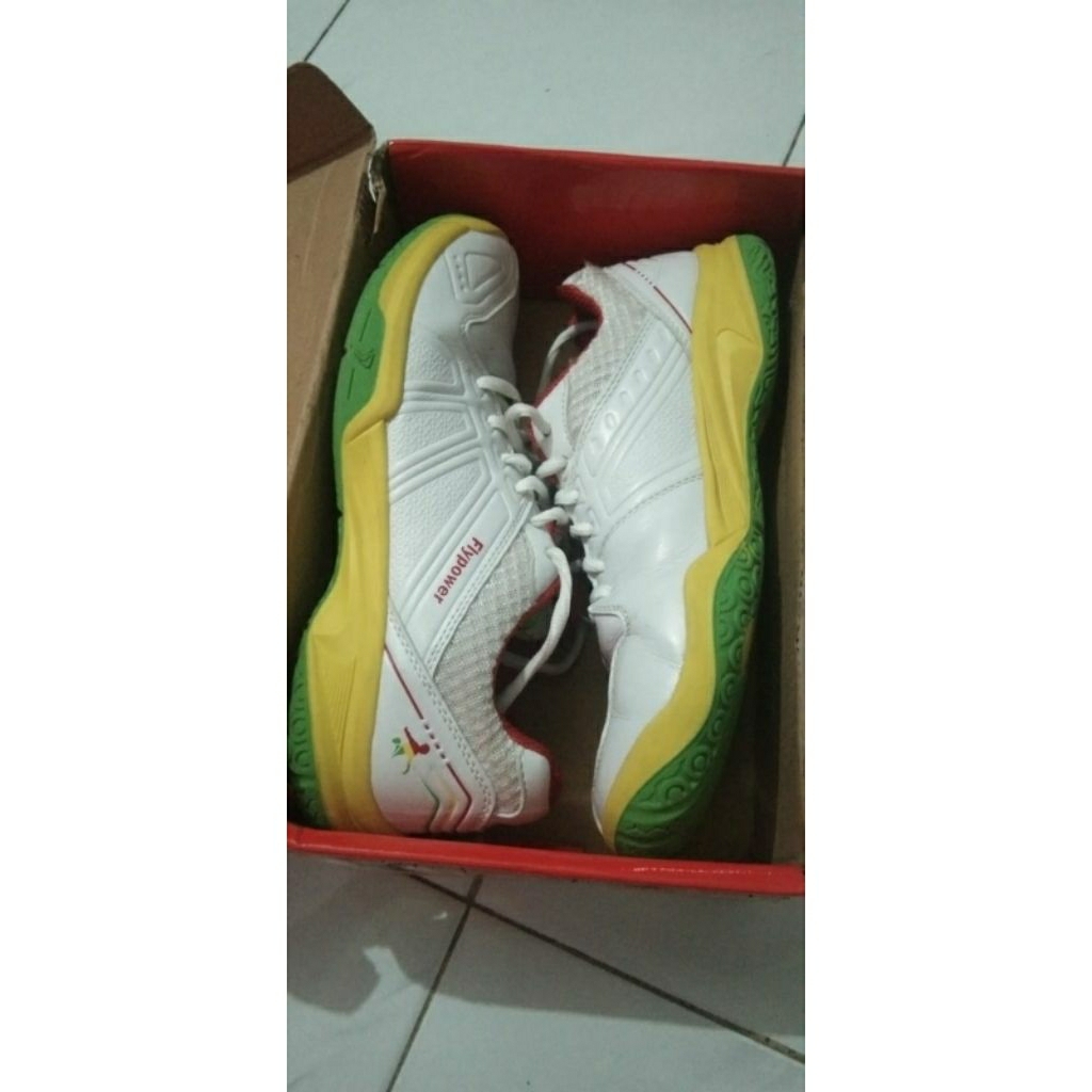 sepatu flypower size 42 aja special agripina original sepatu badminton bulutangkis