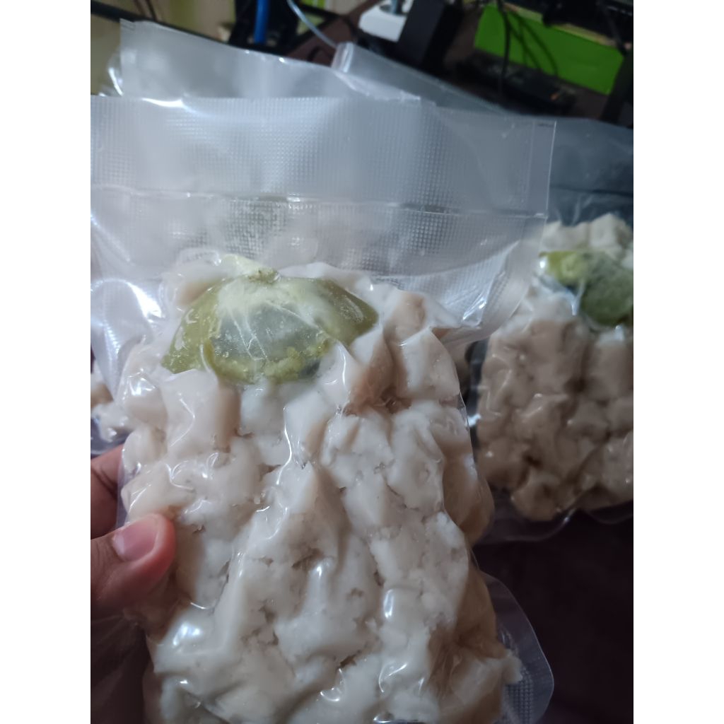 

Tekwan frozen berat 1 kg