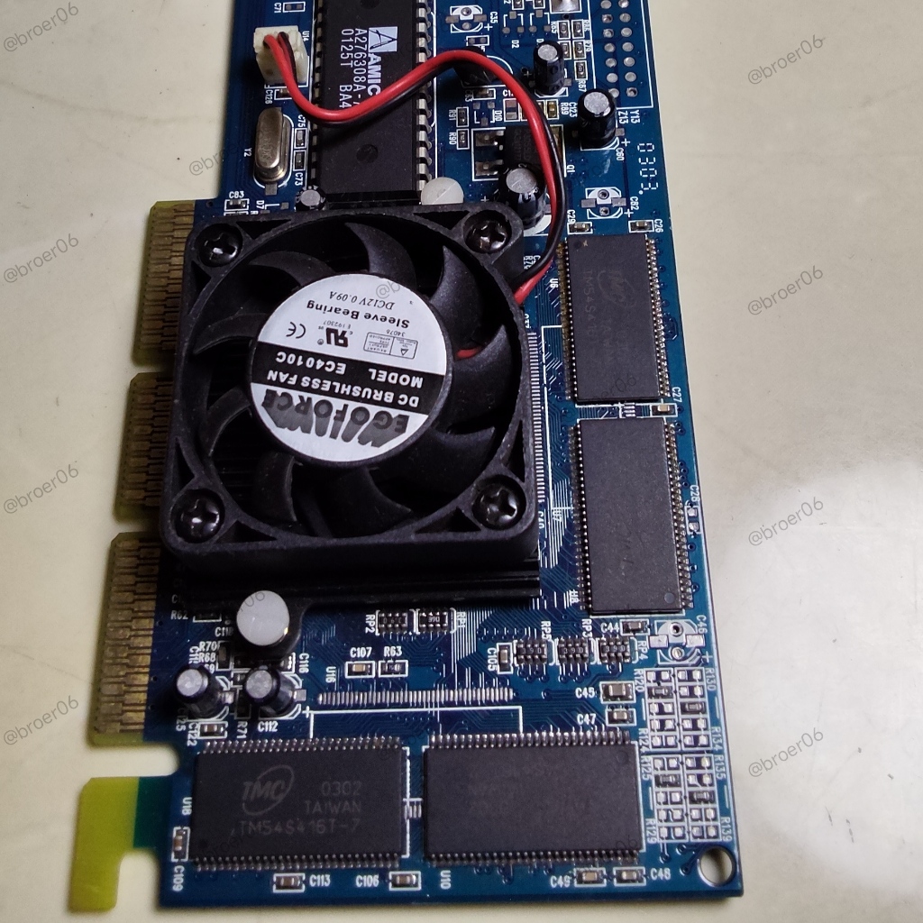 VGA Card 32MB AGP Video card with HOLTEK HT27C512-70 A105M1413-2