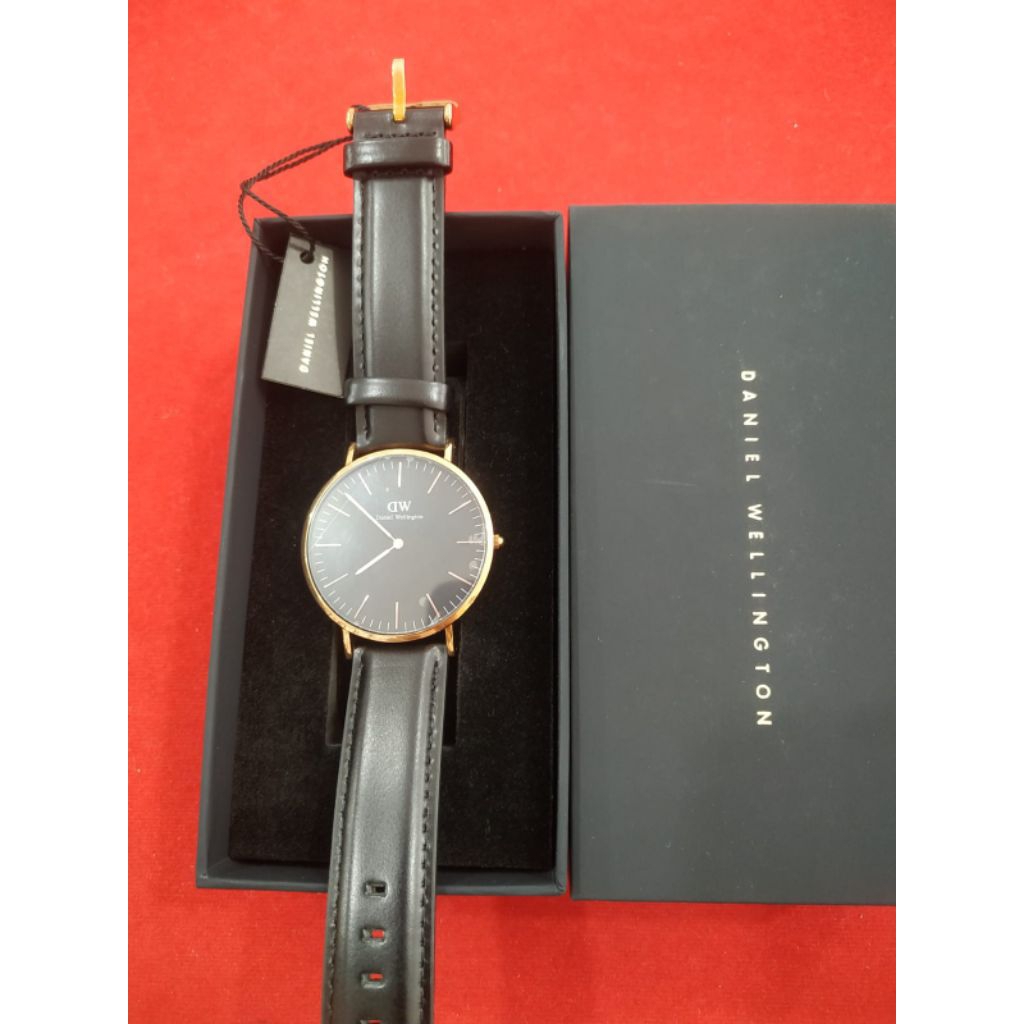 Jam Tangan Pria DANIEL WELLINGTON 01190033336 Original