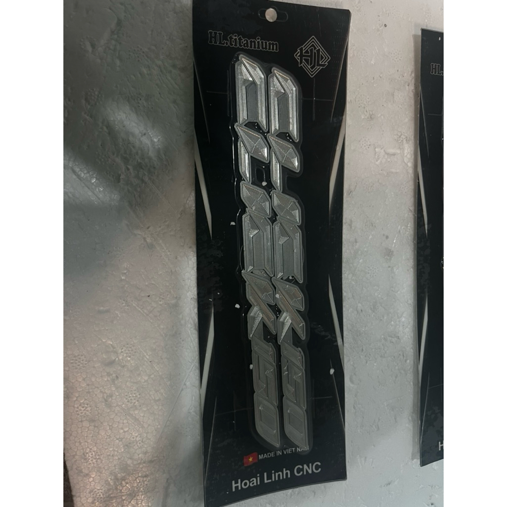 Emblem Click150 titanium emblem vario titanium