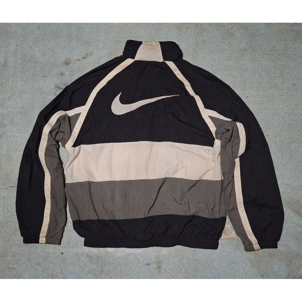 windbreaker nike big logo vintage three tone color