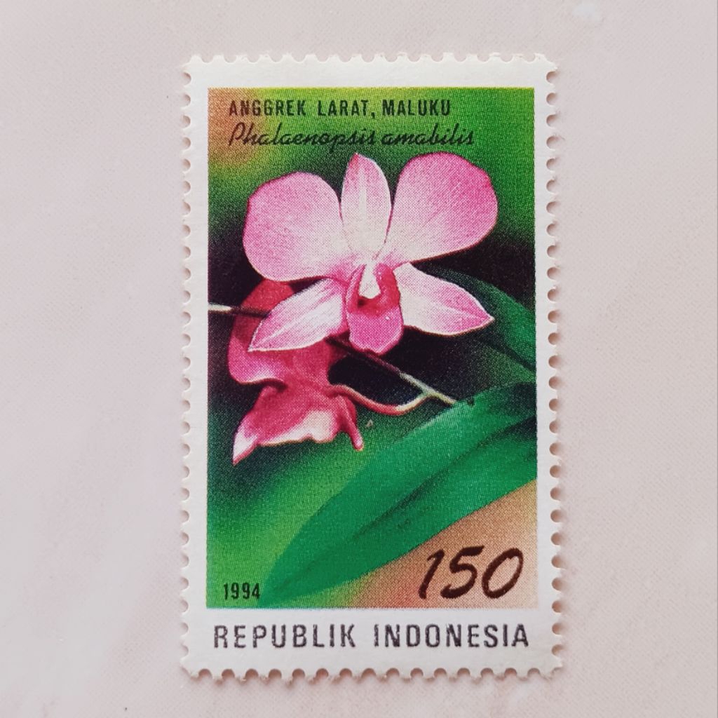 

(AF) Perangko Indonesia 1994 Cinta Puspa dan Satwa - Anggrek Larat 150 rupiah Mint