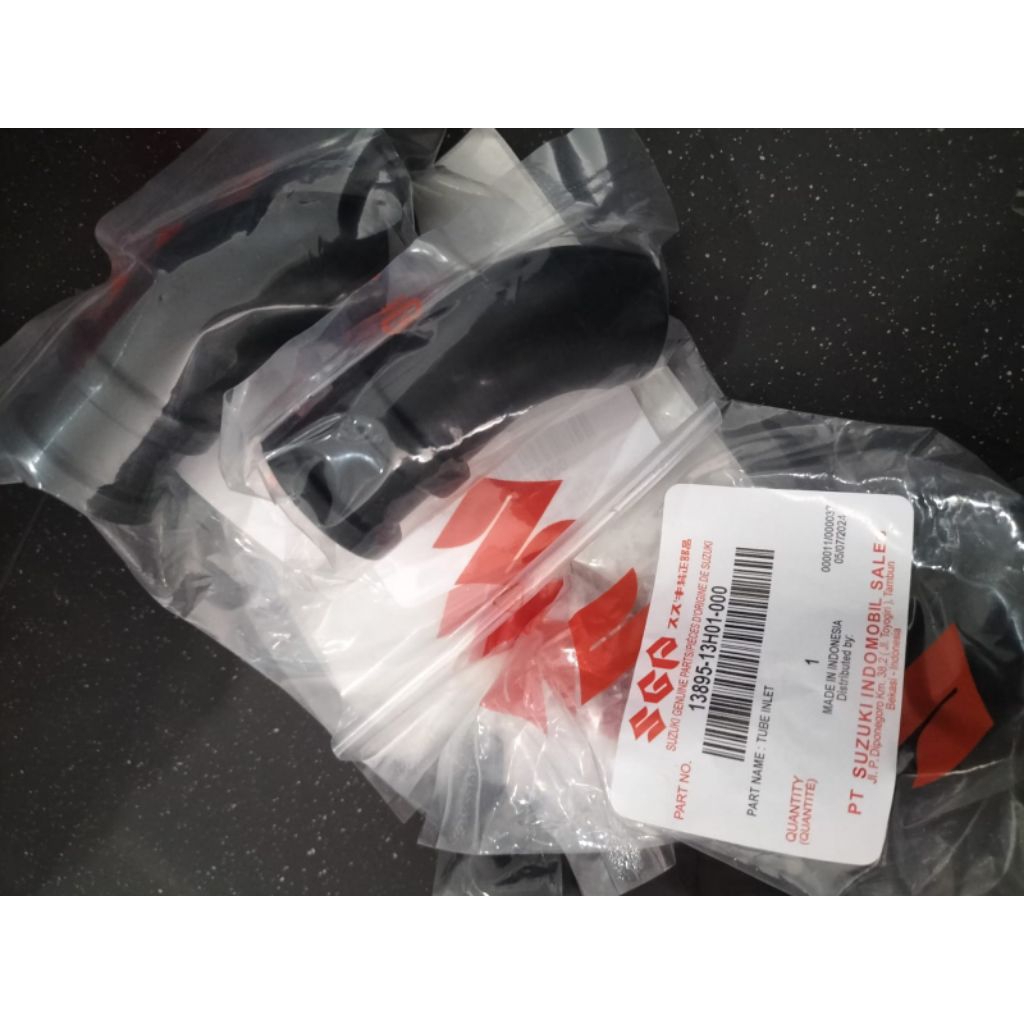 tube inlet karet pernapasan filter udara Suzuki skywave original SGP