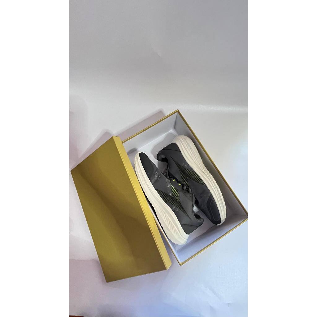 

Hardbox 33x20x11 cm / kotak kado / kotak kado polos / Giftbox / Hardbox Sepatu