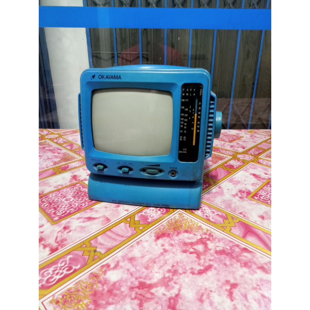 tv jadul hidup warna cantik