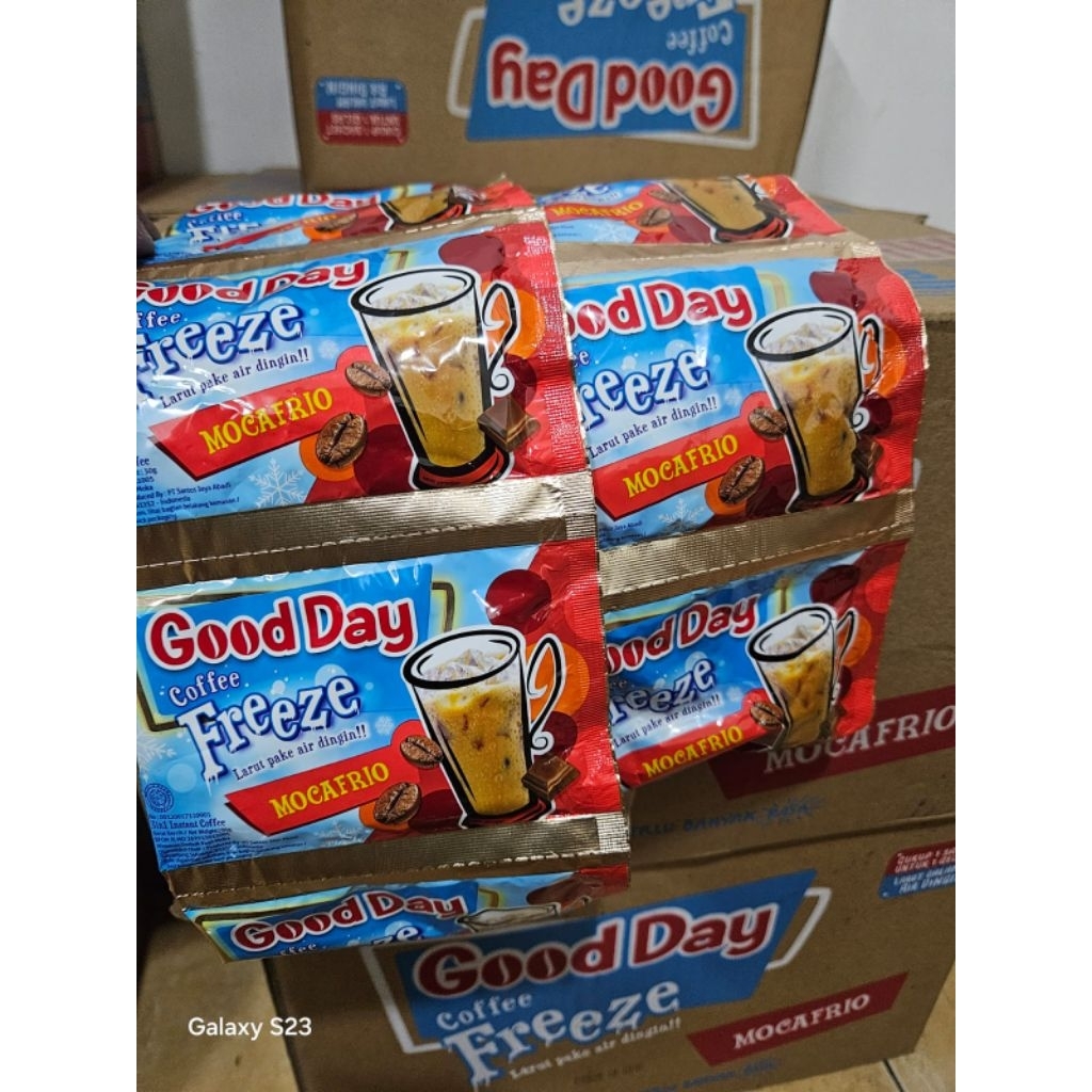 

Good Day Frezee Mocafrio Dan Good Day Cappucino Kemasan Sachet/Renteng 1Dus Isi 12 Rtng