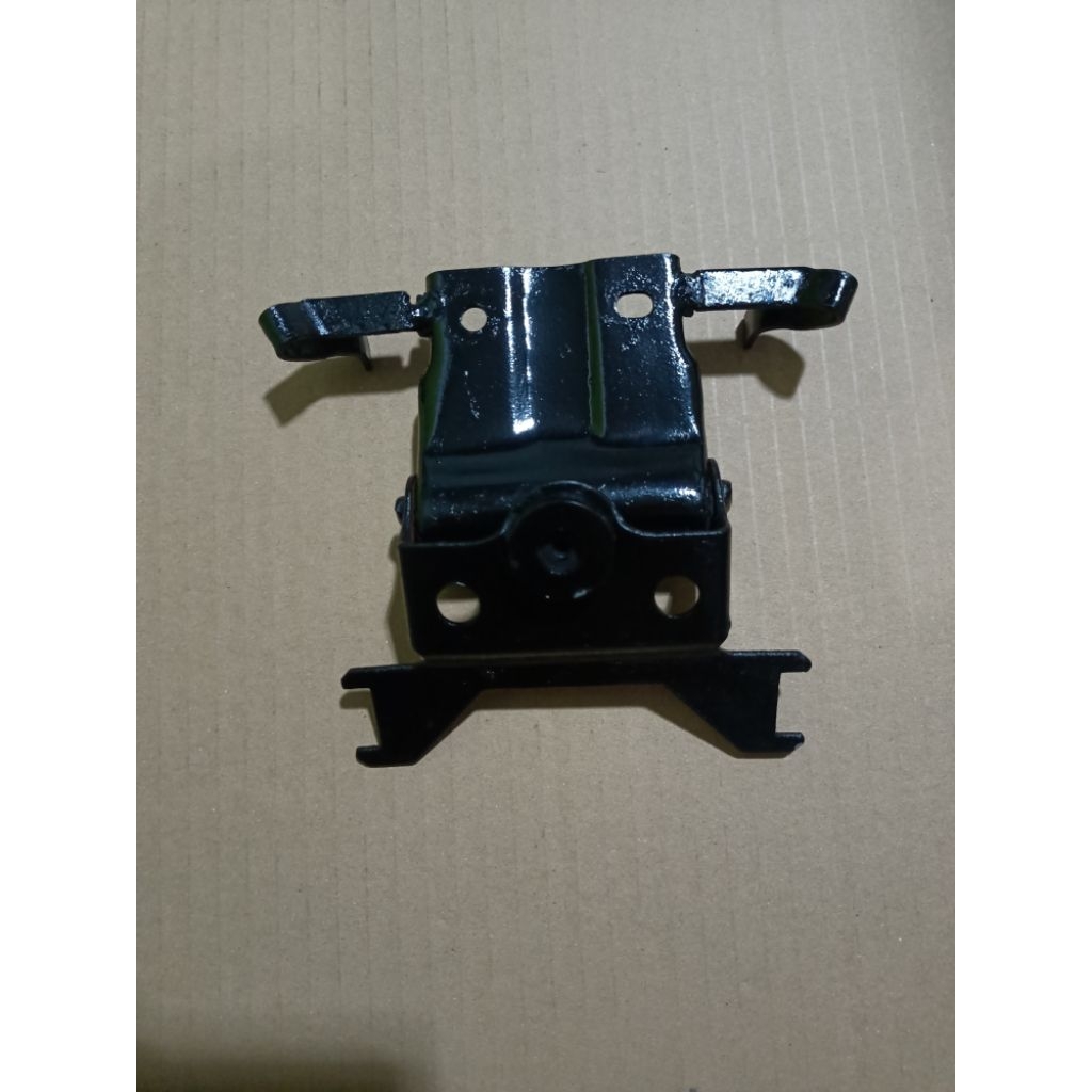 Brecket bracket breket braket pangkon dudukan engsel jog depan Honda Supra x 100 lama old supra old 