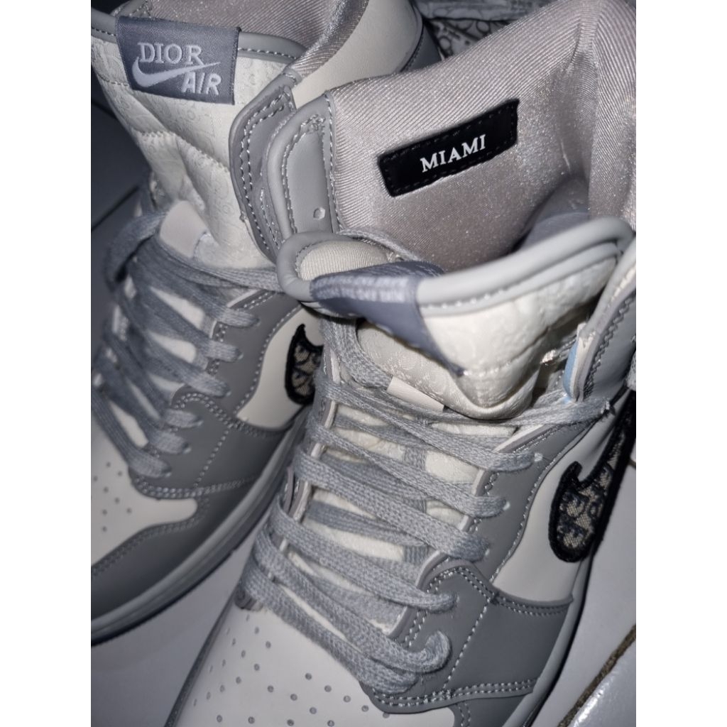 Sepatu basket Nike Air Jordan Dior grey made in italy BNIB uk45 rare item