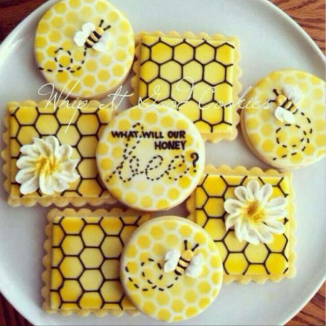 

Bee Cookies – (7-8cm) Kukis Hias / Sugar Cookies / Icing Cookies / Hampers Ulang Tahun Anak