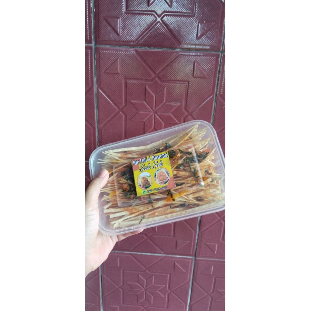 

mie lidi gepeng daun jeruk balado extra ukuran 500ml