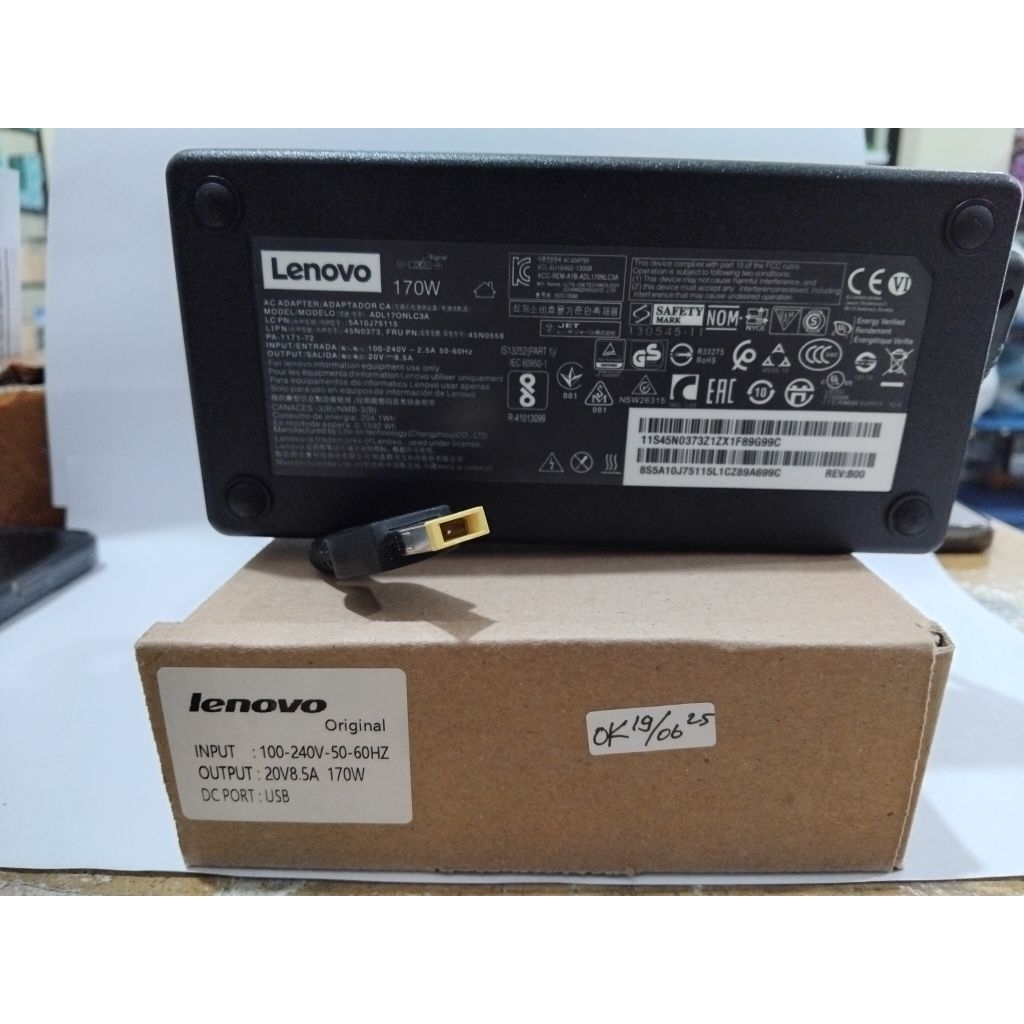 ADAPTOR LENOVO 20V - 8.5A DC USB 170 Watt + Kabel Power