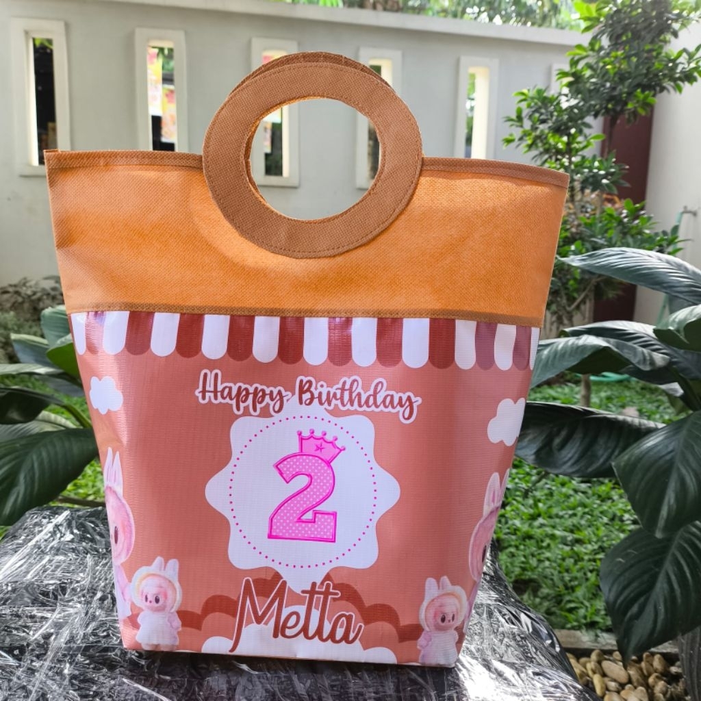 

Tas Ultah Pegangan Bulat/Goodie Bag Ulang Tahun/Hampers Ultah Labubu