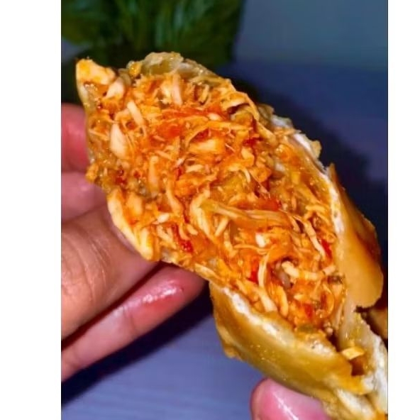 

Cireng ABIARA varian isi Ayam suir pedas