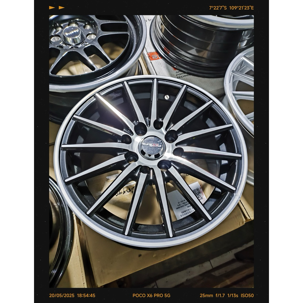 Velg Racing R14 vossen – Model Elegan Sporty (Hitam Glossy + CNC Polished)