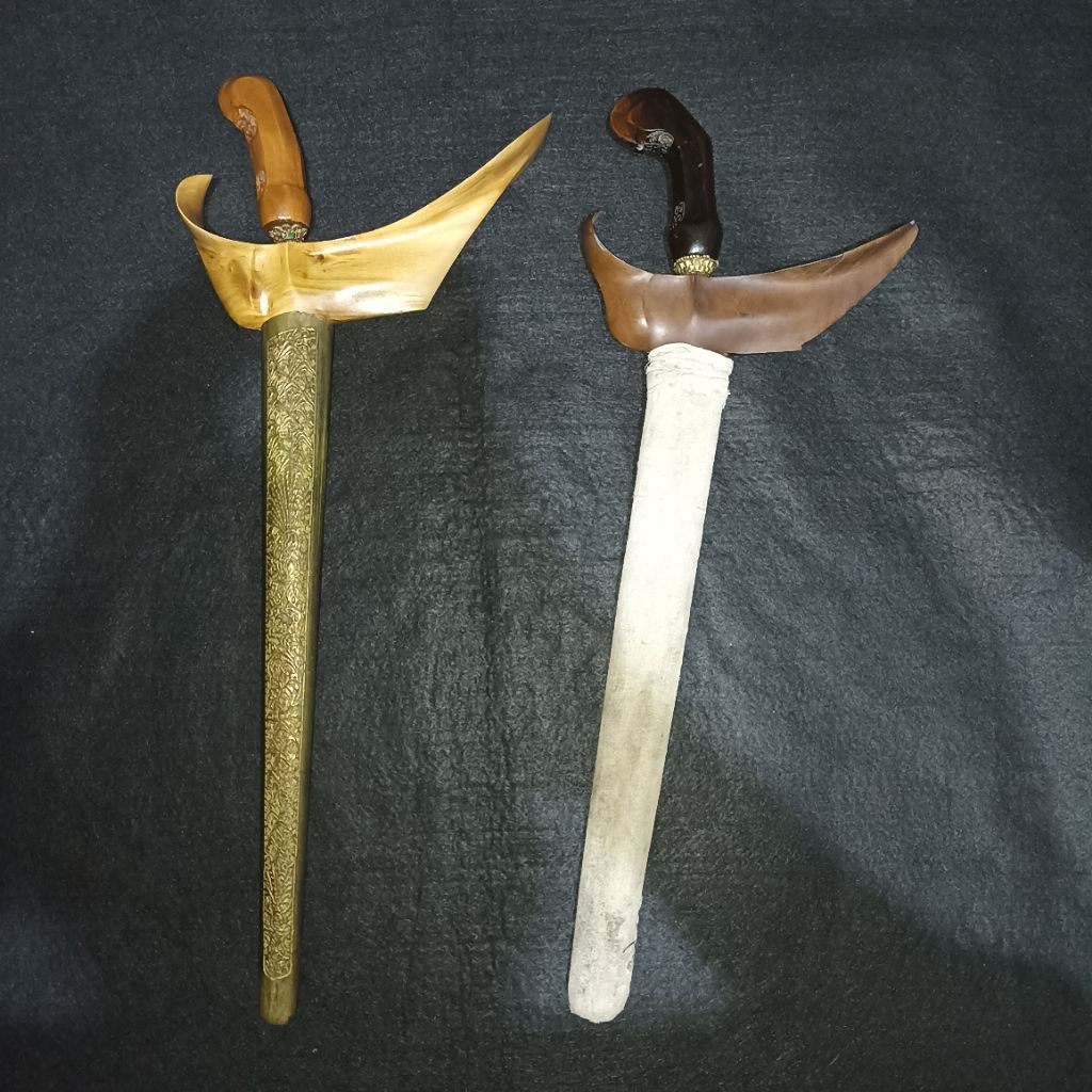 Borongan 2 Keris Pusaka Original Dusun Sepuh Lokasian