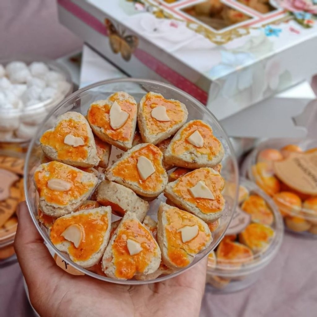 

Kue Kacang 250 Gram Manis Lembut Harga Terjangkau