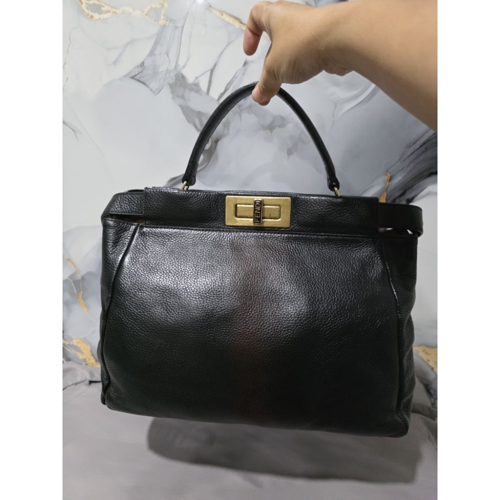 Tas Fendi Peekaboo Preloved