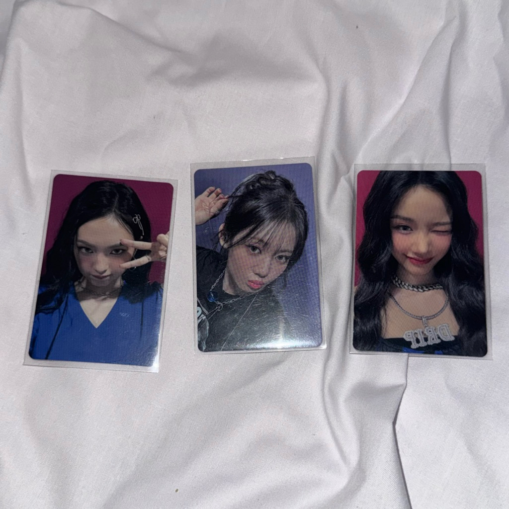 BABYMONSTER PHOTOCARD LIMITED SIGNATURE JACKET