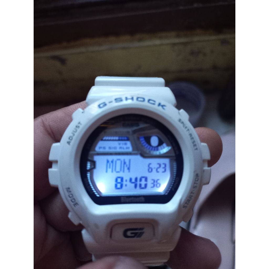 CASIO GSHOCK GB6900 BLUETOOTH