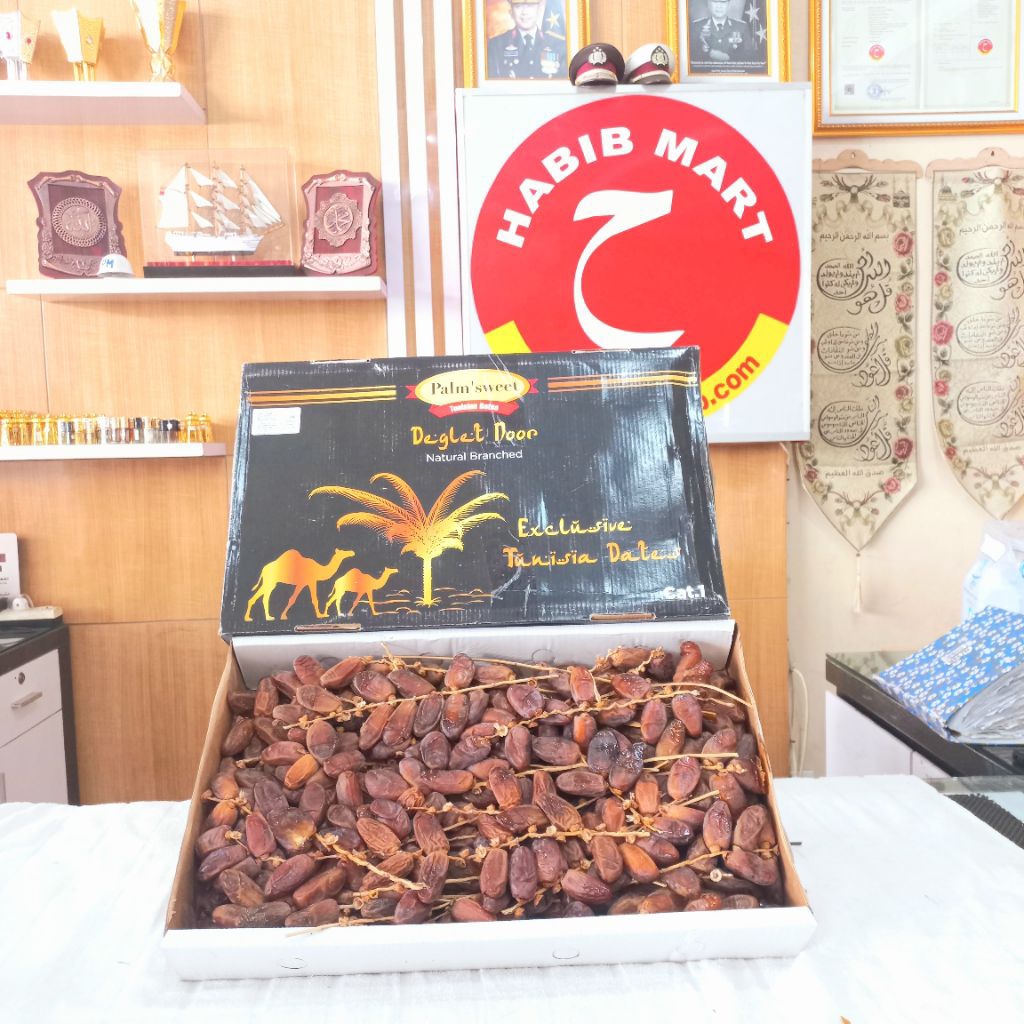 

Kurma Tangkai Deglet Noor Tunisia Asli 500gr / 1kg Palm Sweet Dates Fresh Manis Habib Mart