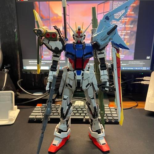 Gundam perfect grade pg strike Bandai + weapon sistem daban