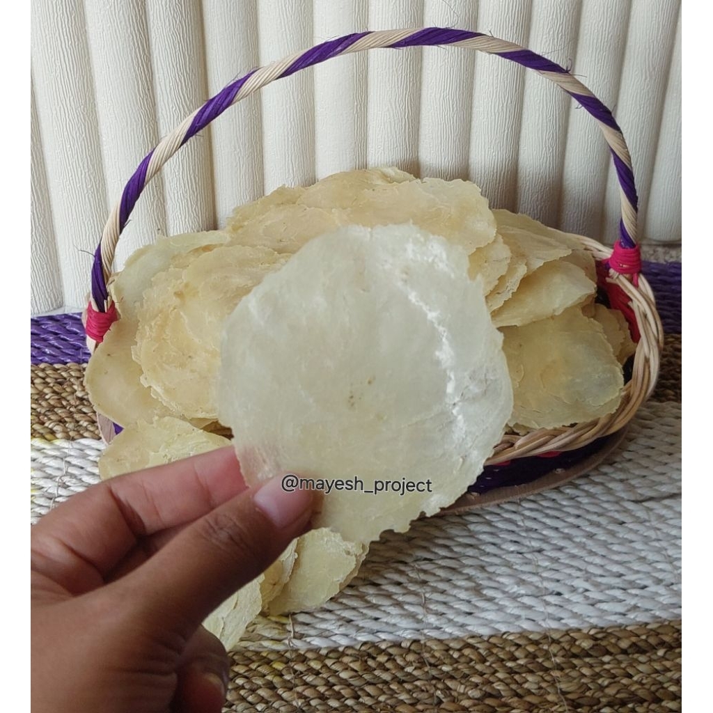 

Emping melinjo asli ambal kebumen/ emping melinjo super /emping melinjo 250 gr / emping melinjo murah/Emping mentah /emping kebumen