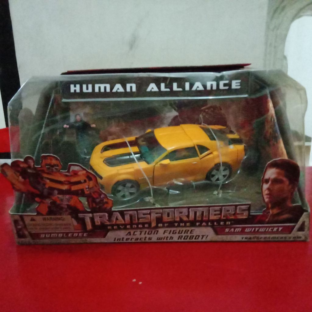 Transformers Human Alliance Bumblebee