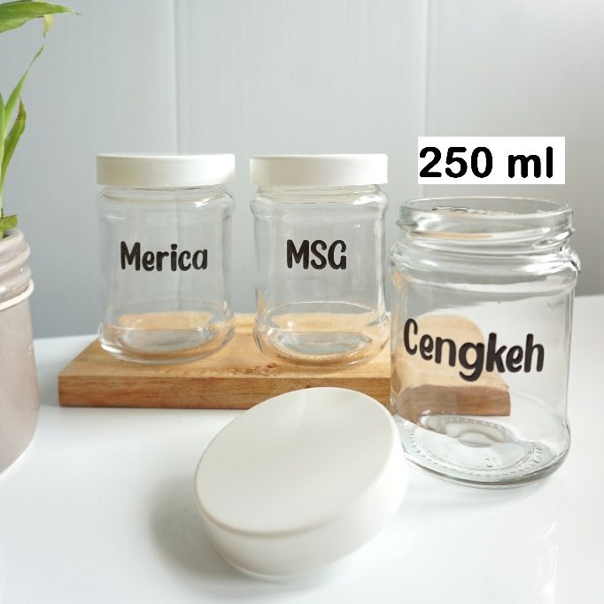Toples atau Jar Kaca Bumbu Dapur Serbaguna Kapasitas 250ml Tutup Plastik Ulir Dilengkapi Dengan Stik
