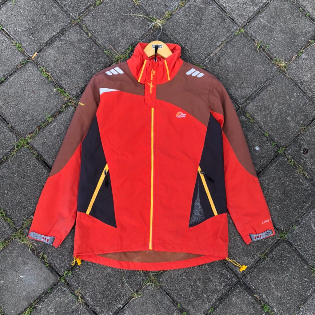 outdoor lowe alphine waterproof second bekas not arcteryx