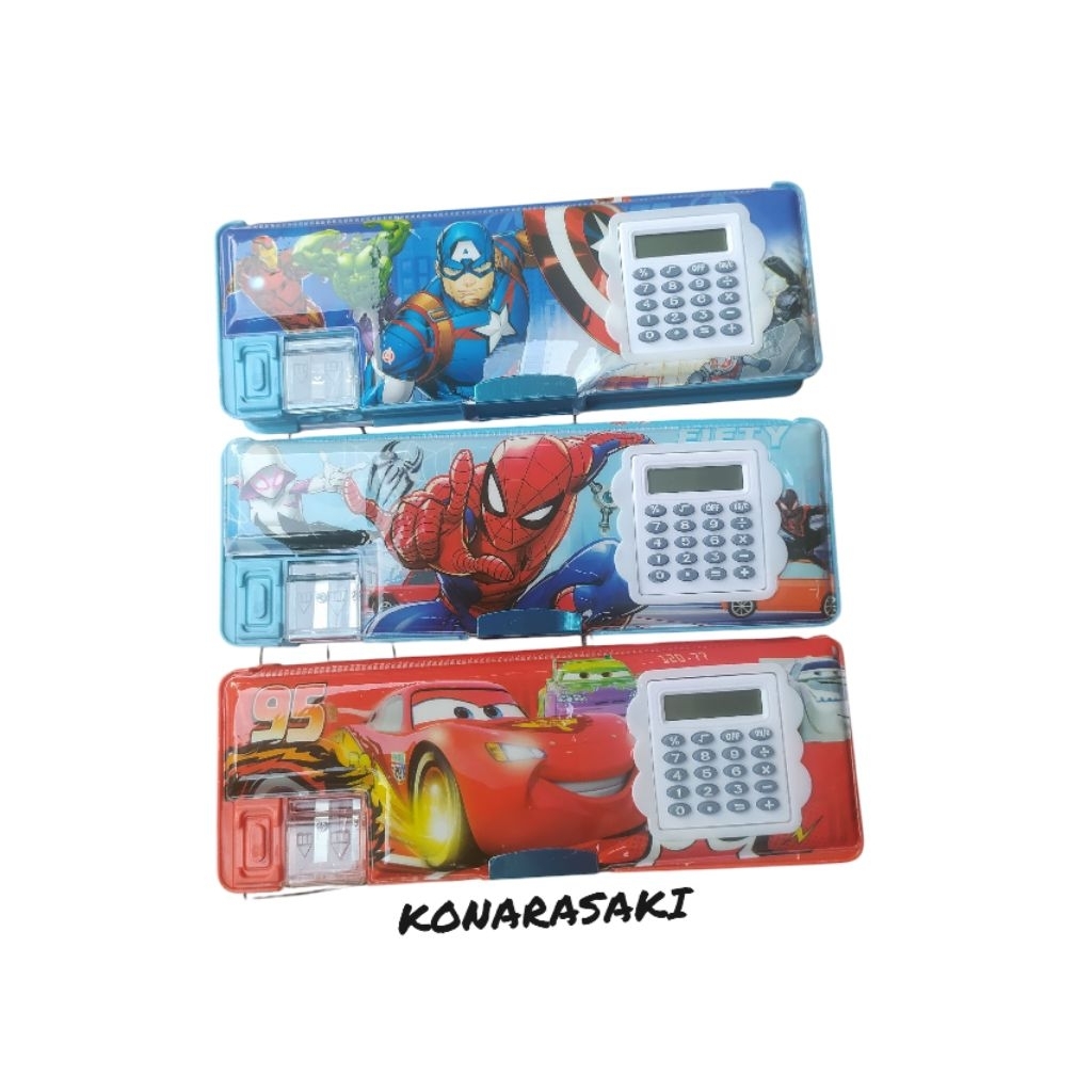 

Tempat Pensil Bolak Balik 2 Pintu Dilengkapi Kalkulator Dan Rautan 2 Lubang