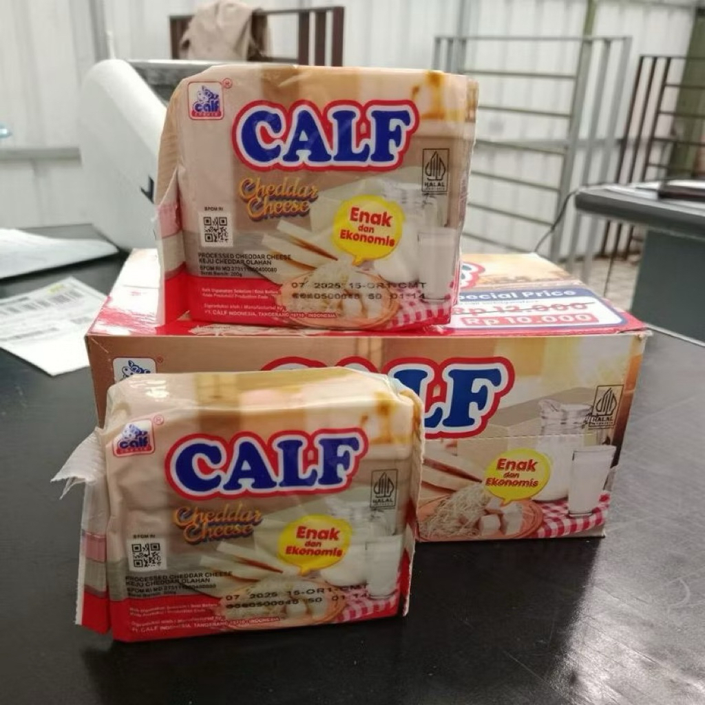 

CALF keju cheddar 200 gram