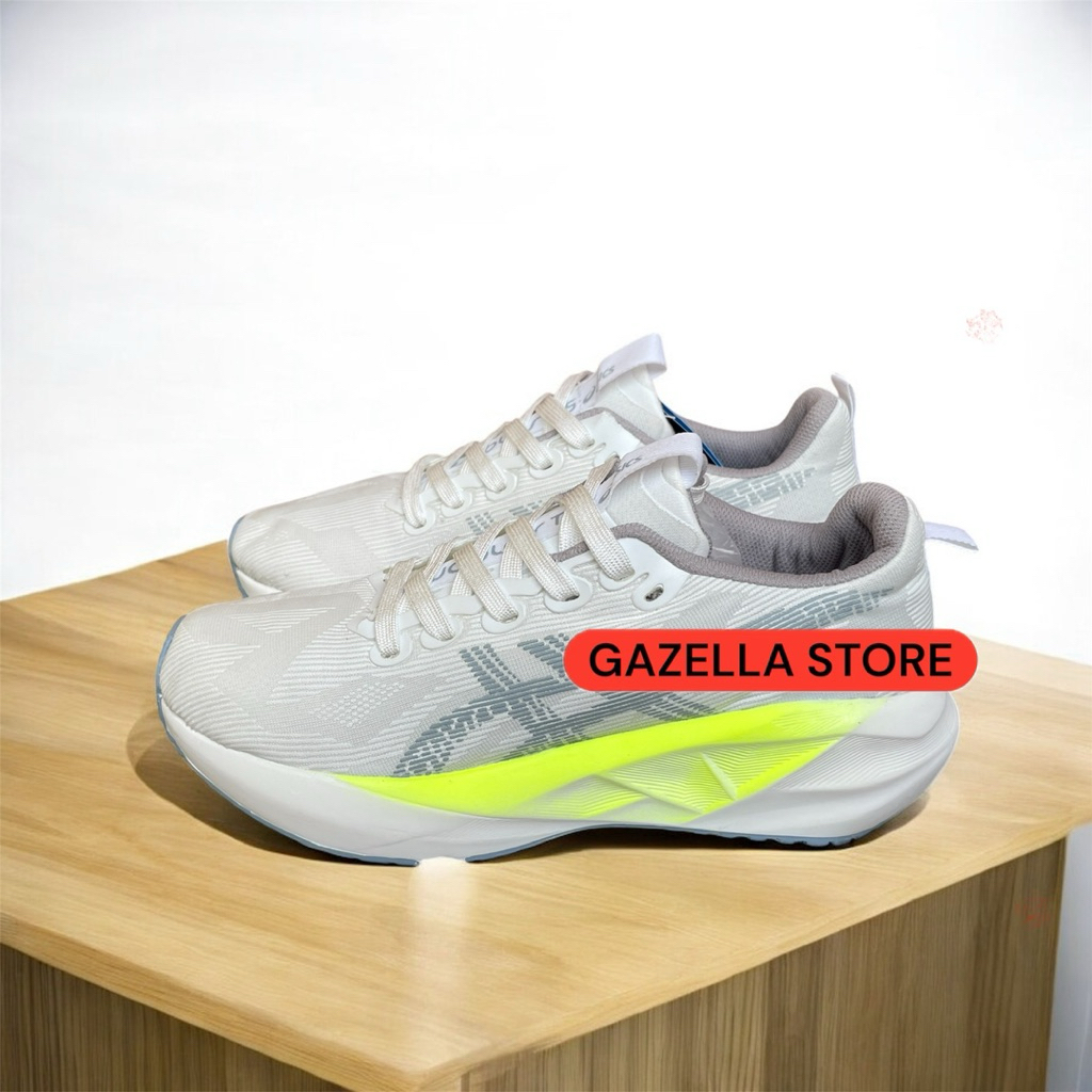 Sepatu running pria nov4blast 5 / sepatu olahraga lari outdoor