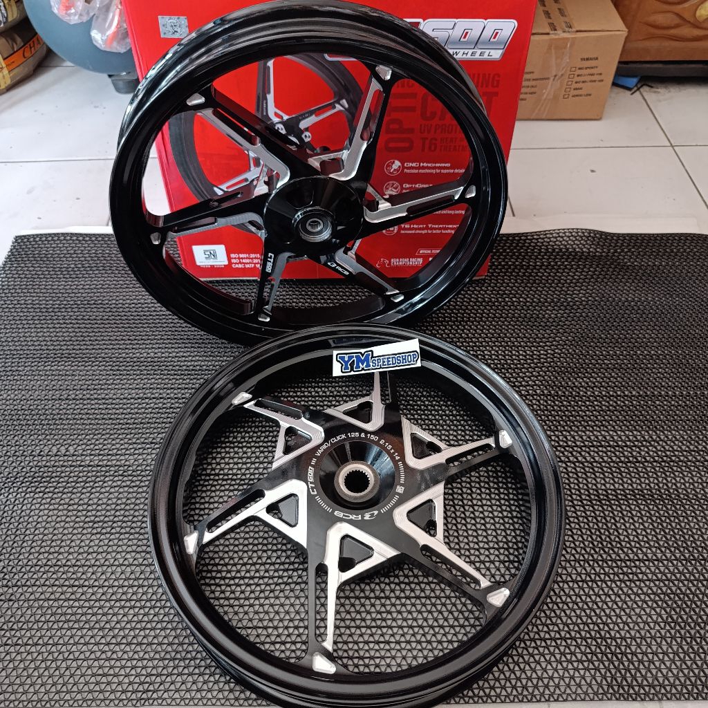 Velg RCB CT600 Black pnp Vario 125 Vario 150 old dan new original ring14