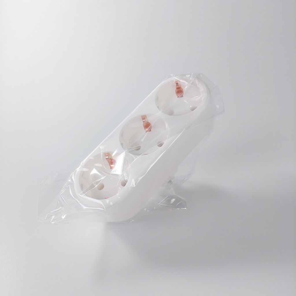 Steker Listrik 3 Lubang