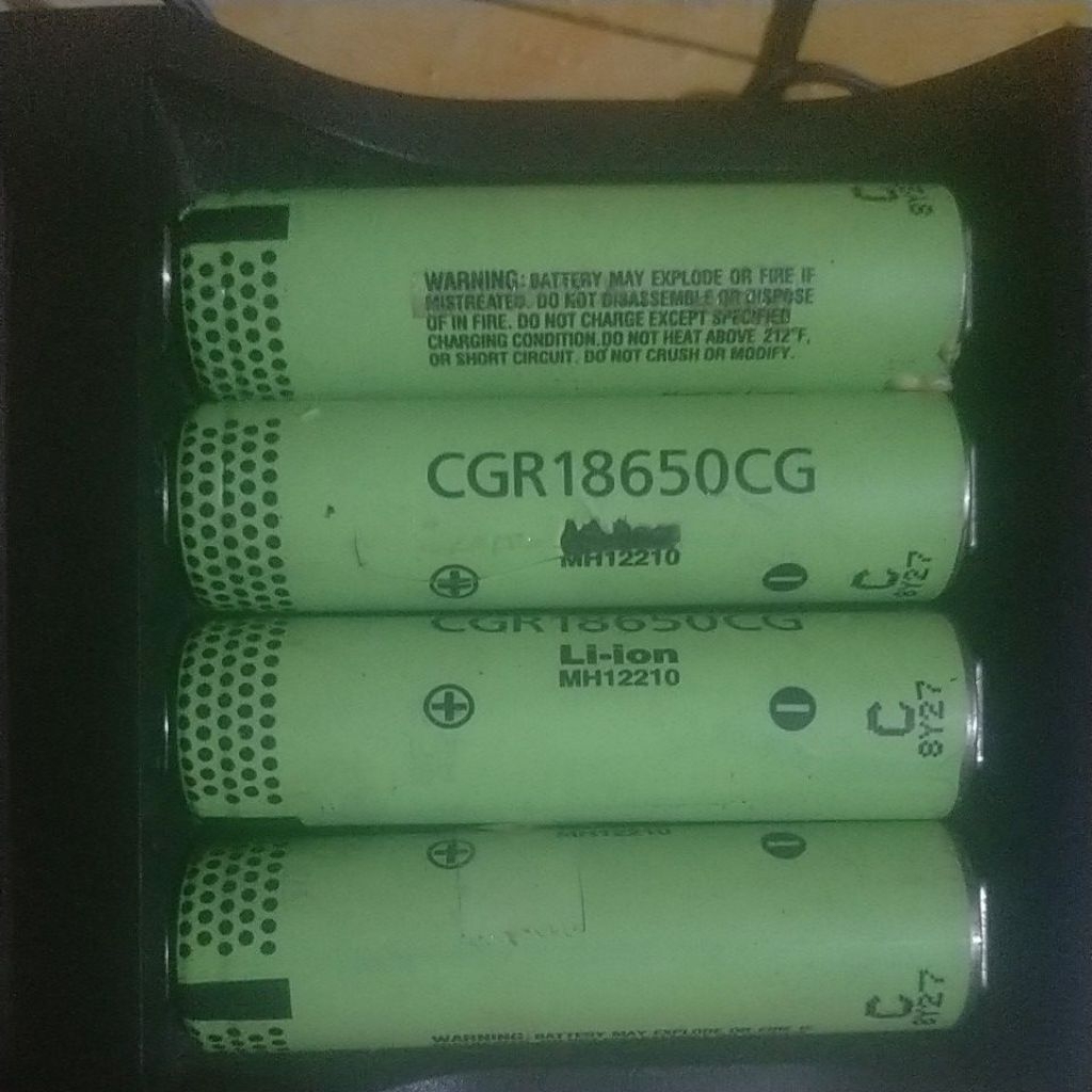 baterai copotan laptop bijian CGR18650CG 4.2v kondisi masih layak di gunakan