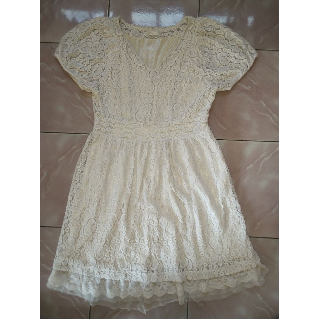 Dres wanita brukat