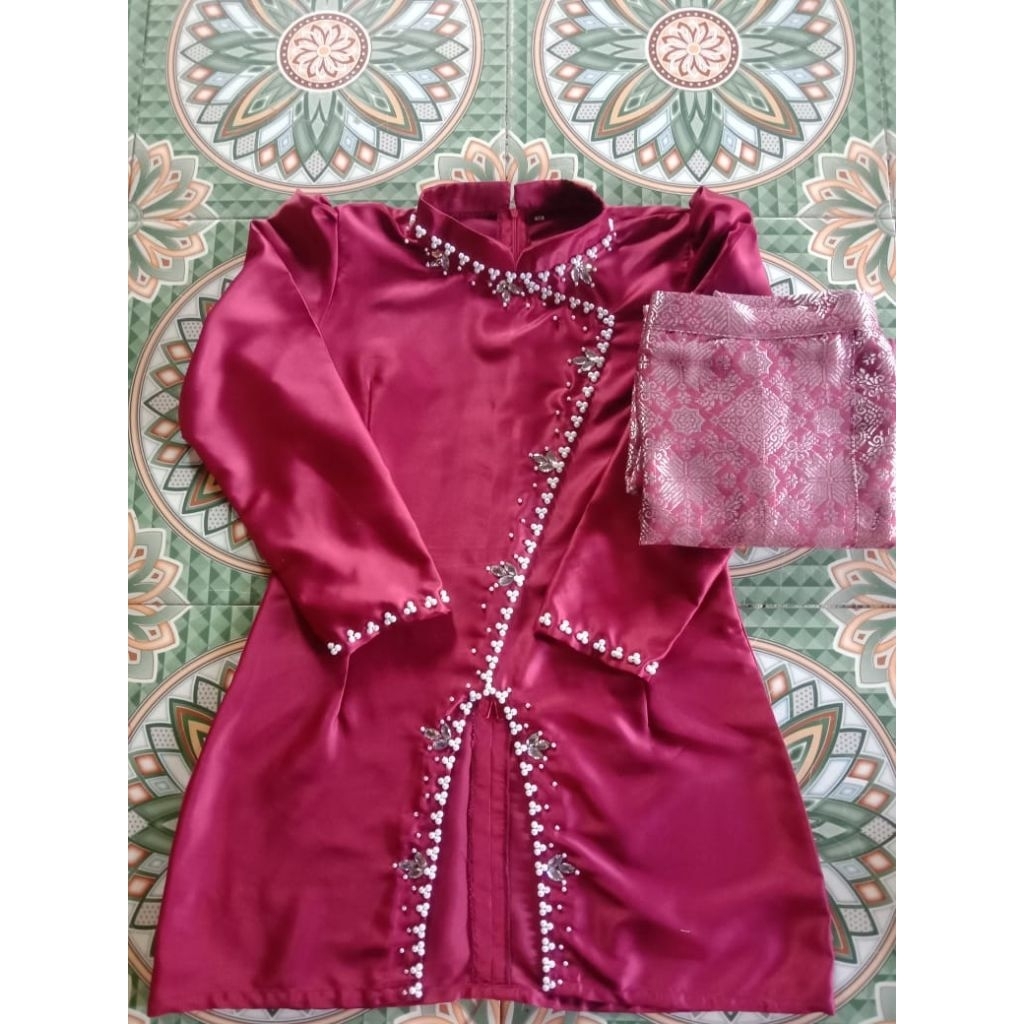 [Terbaru] Oneset Baju Kurung Melayu Wanita Kekinian