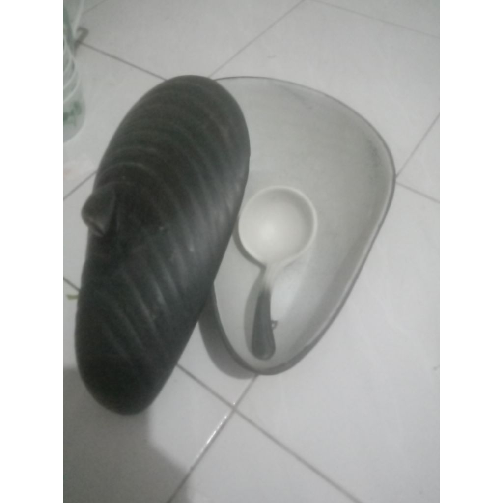 tempat sayur keramik antik + centong