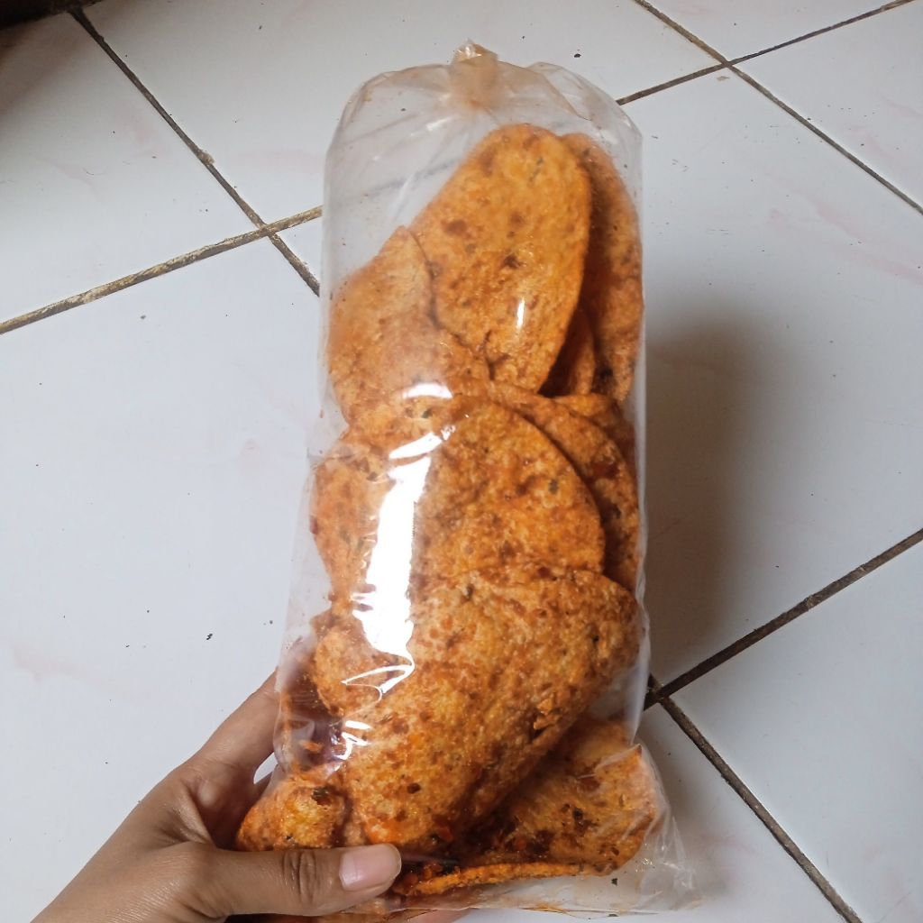 

kripik ubi jengkol pedas