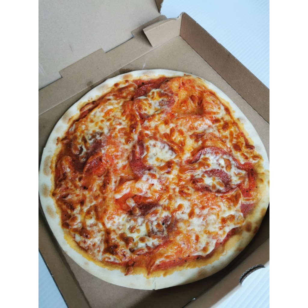 

Pizza Salami - John & James grocery