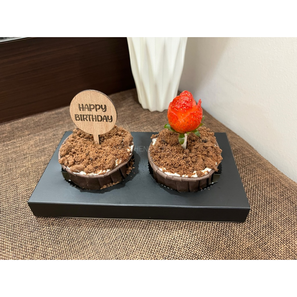 

Garden Bites Cupcakes (2 pcs/box)