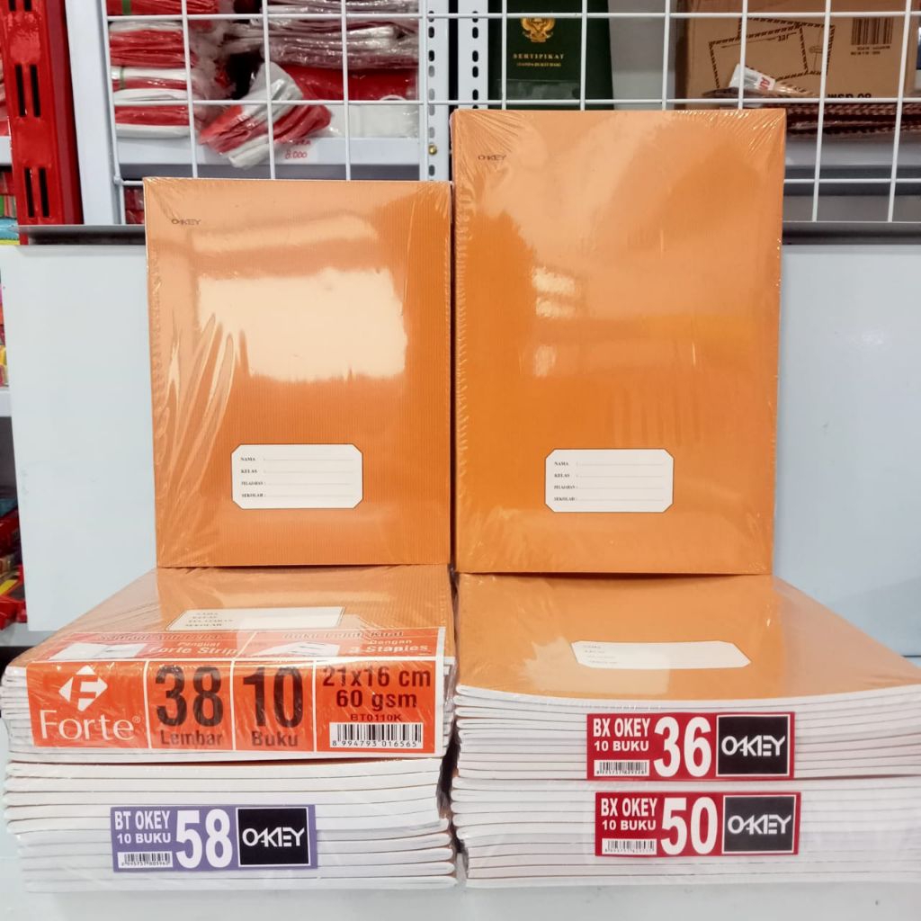 

1 pak buku tulis Cover coklat ukuran coklat dan boxy isi 10 buku