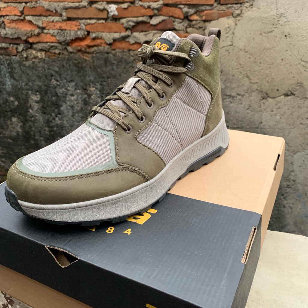 teva ellwood mid waterproof hiking shoes original murah