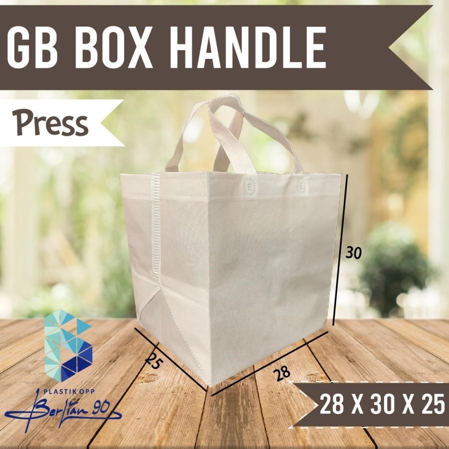 

Goodie Bag Box 28X30X25 isi 12 / Tas Spundbond Alas Kotak / Tas kain